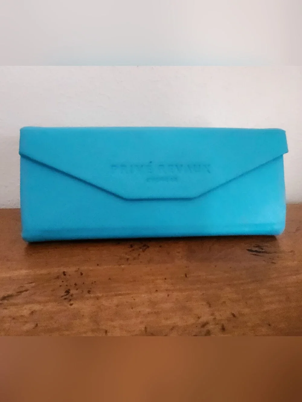 Prive Revaux Tri-Fold Glasses/Sunglasses Case